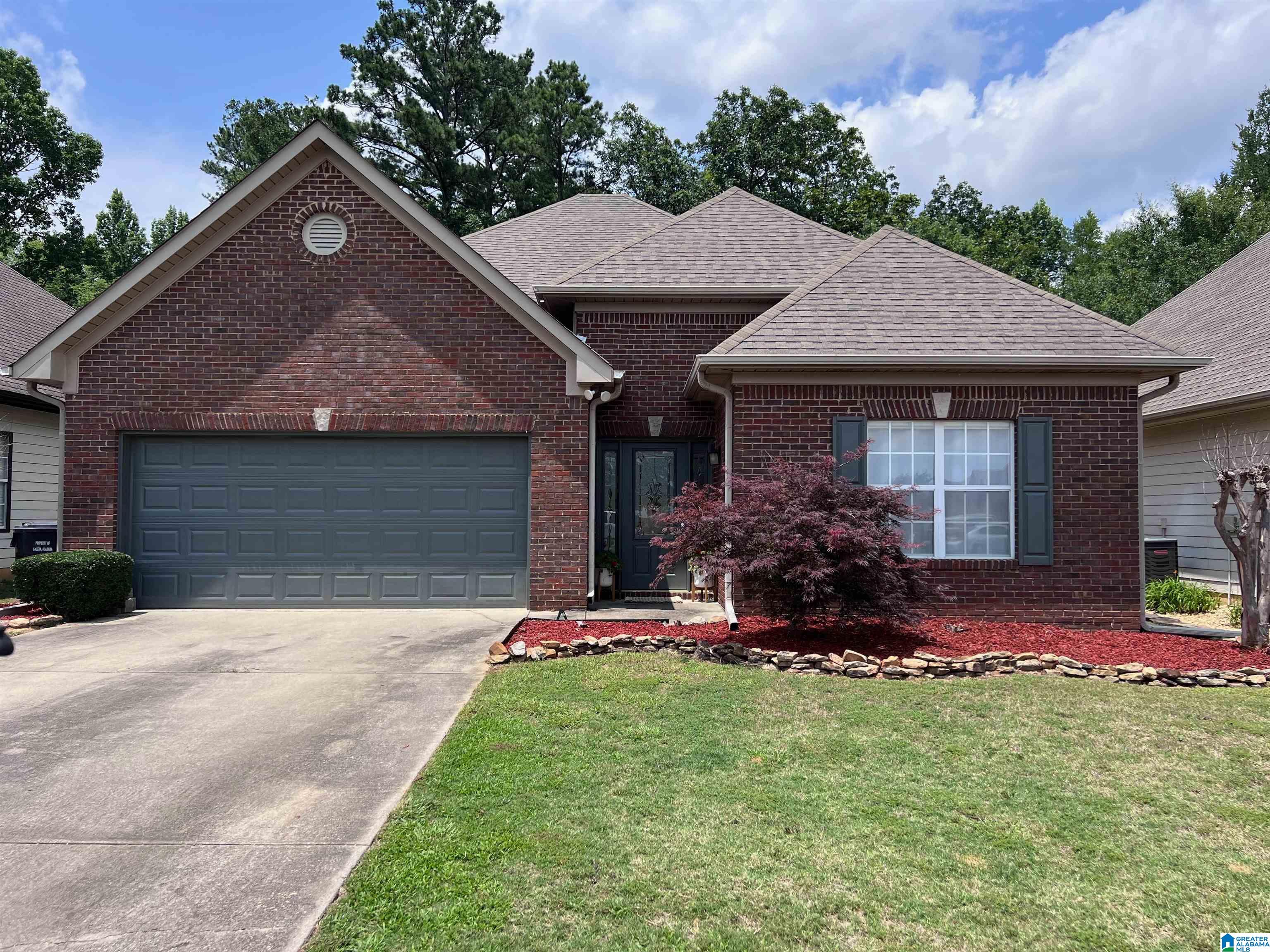 873 Savannah Lane Calera, AL 35040 - Photo 1 of 12