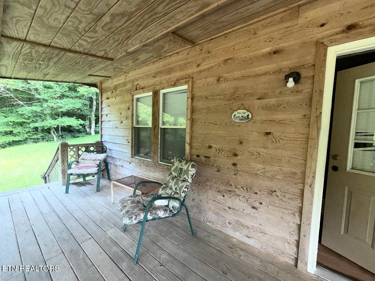 147 Sleepy Hollow Road Speedwell, TN 37870 - Photo 2 of 12 IMG_1928