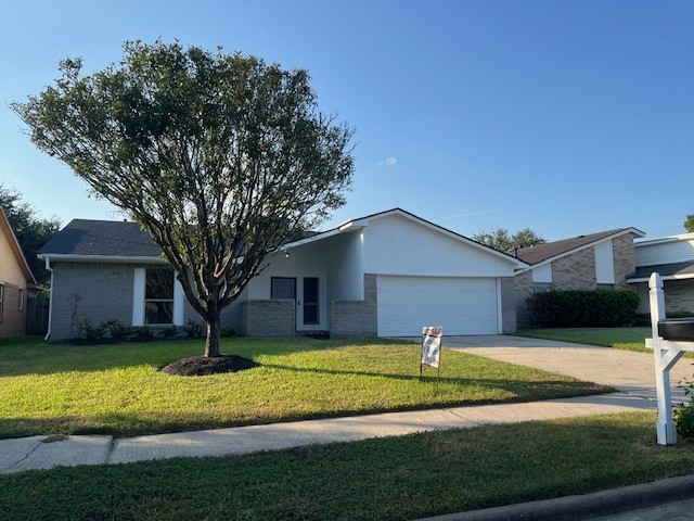 467 Buoy Road Webster, TX 77598 - Photo 1 of 23 Front view of house