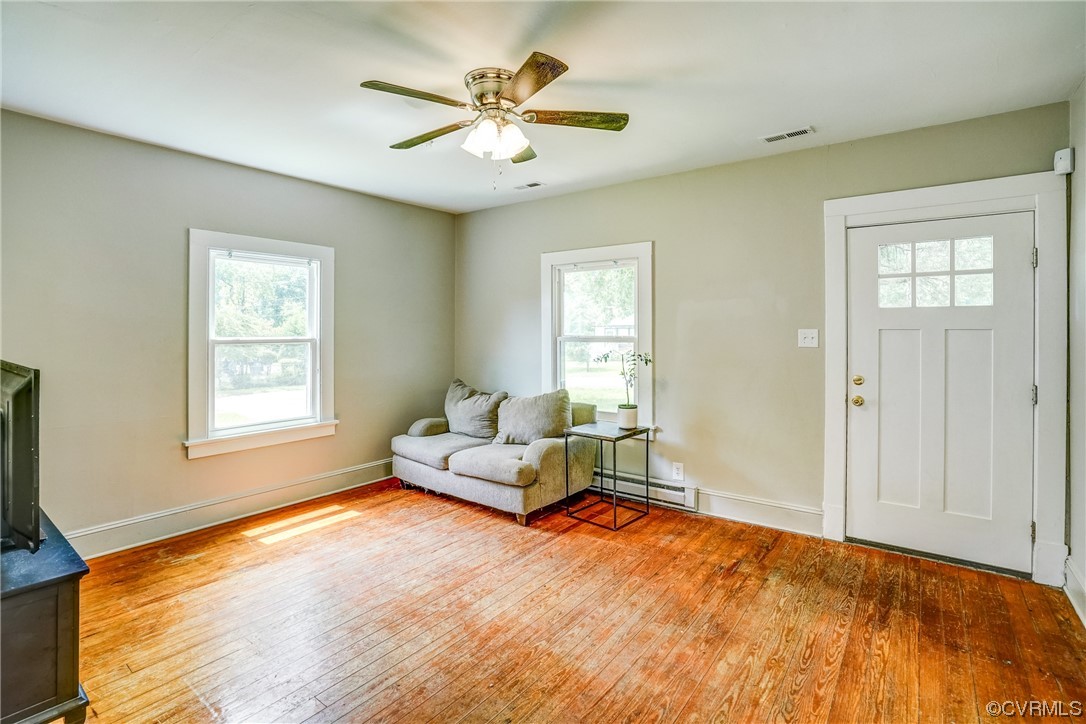 4306 Britannia Road Richmond, VA 23234 - Photo 6 of 20 a bed room with a bed and a window