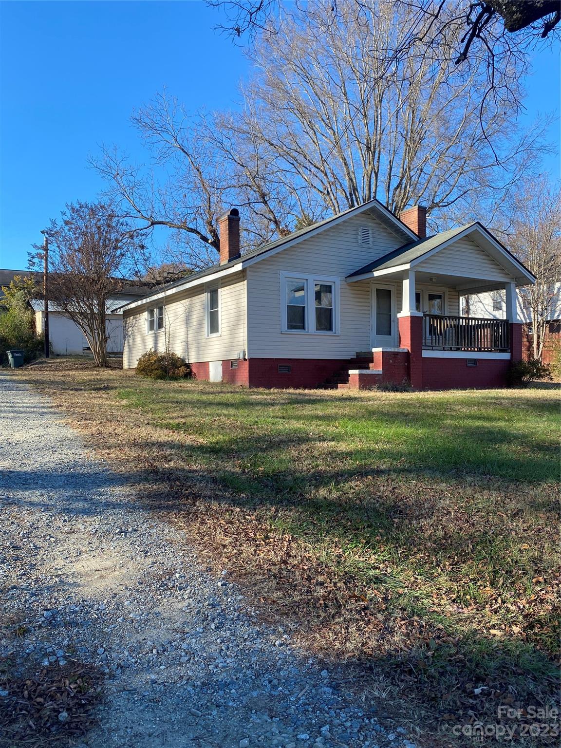 1095 Pine Cir Dr Northwest  