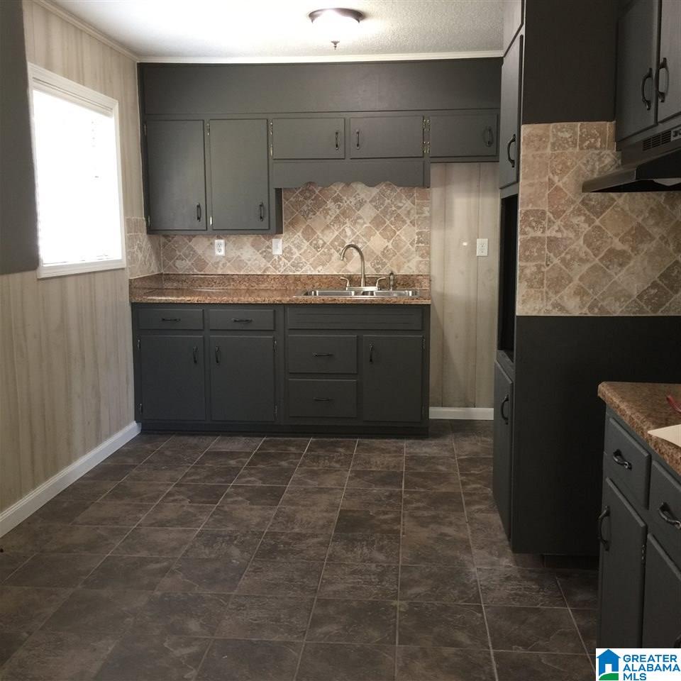 225 Odum Road Gardendale, AL 35071 - Photo 3 of 17