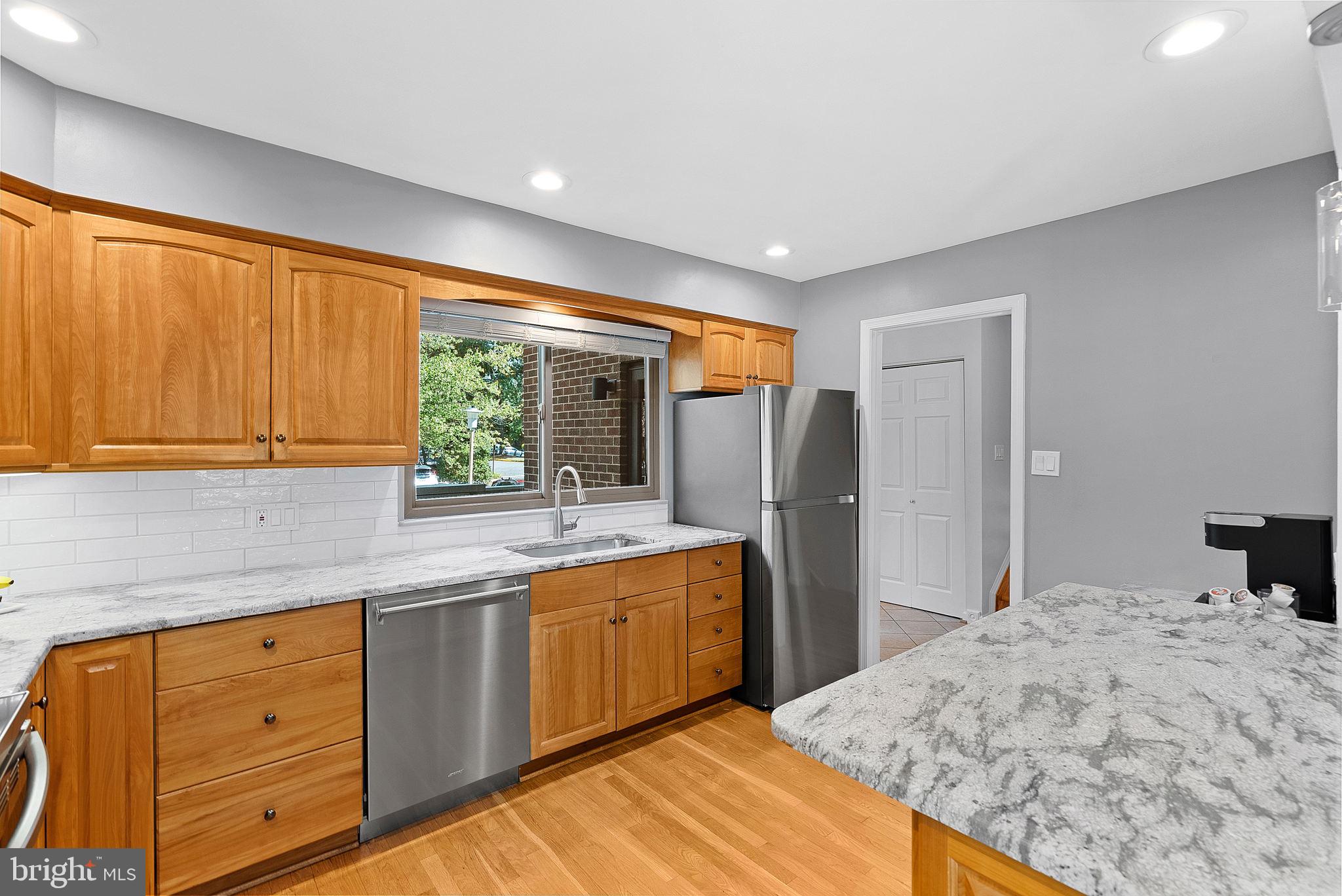 11777 Indian Ridge Road Reston, VA 20191 - Photo 13 of 60