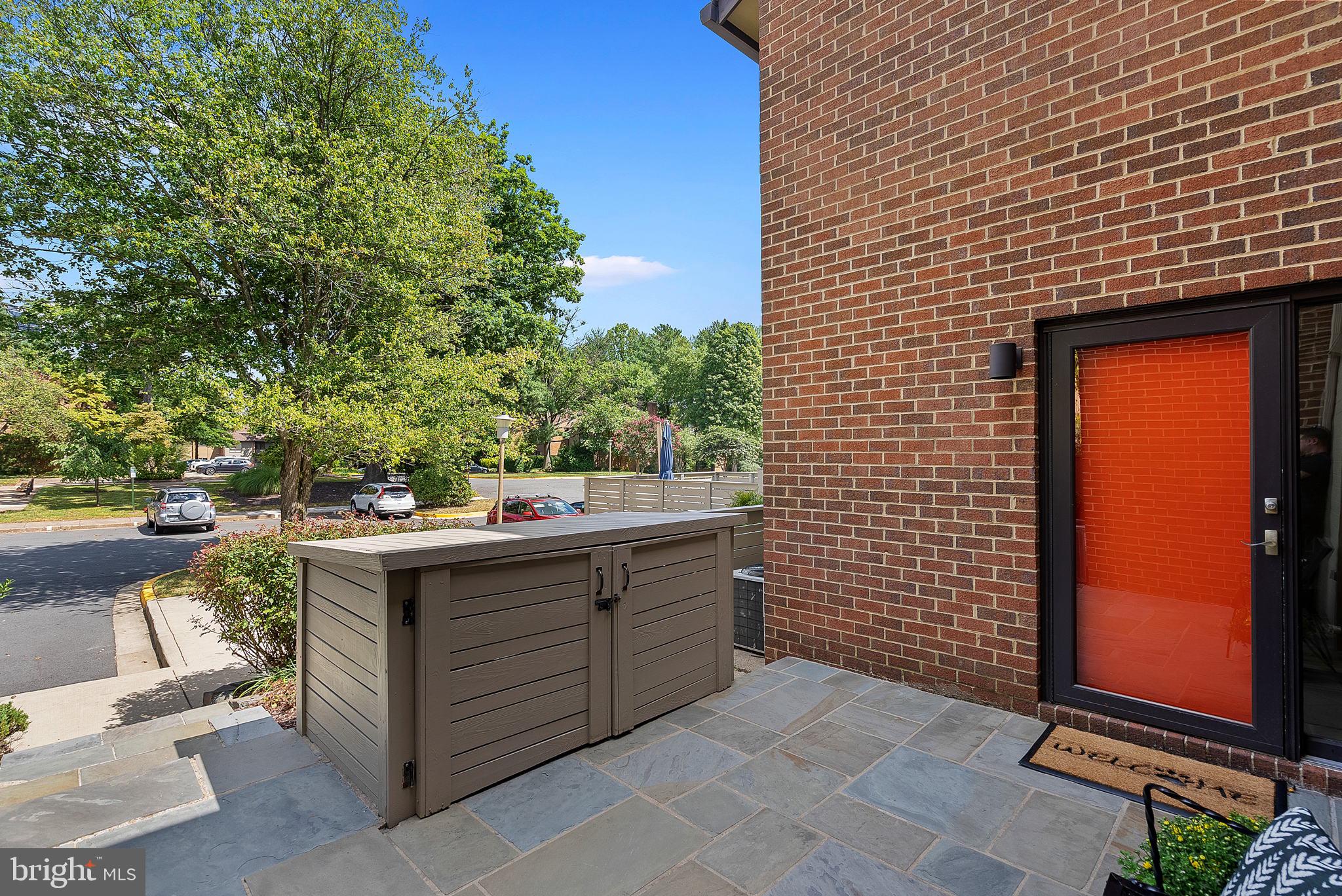 11777 Indian Ridge Road Reston, VA 20191 - Photo 5 of 60