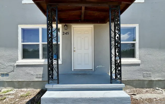 a view of a entryway door of the house