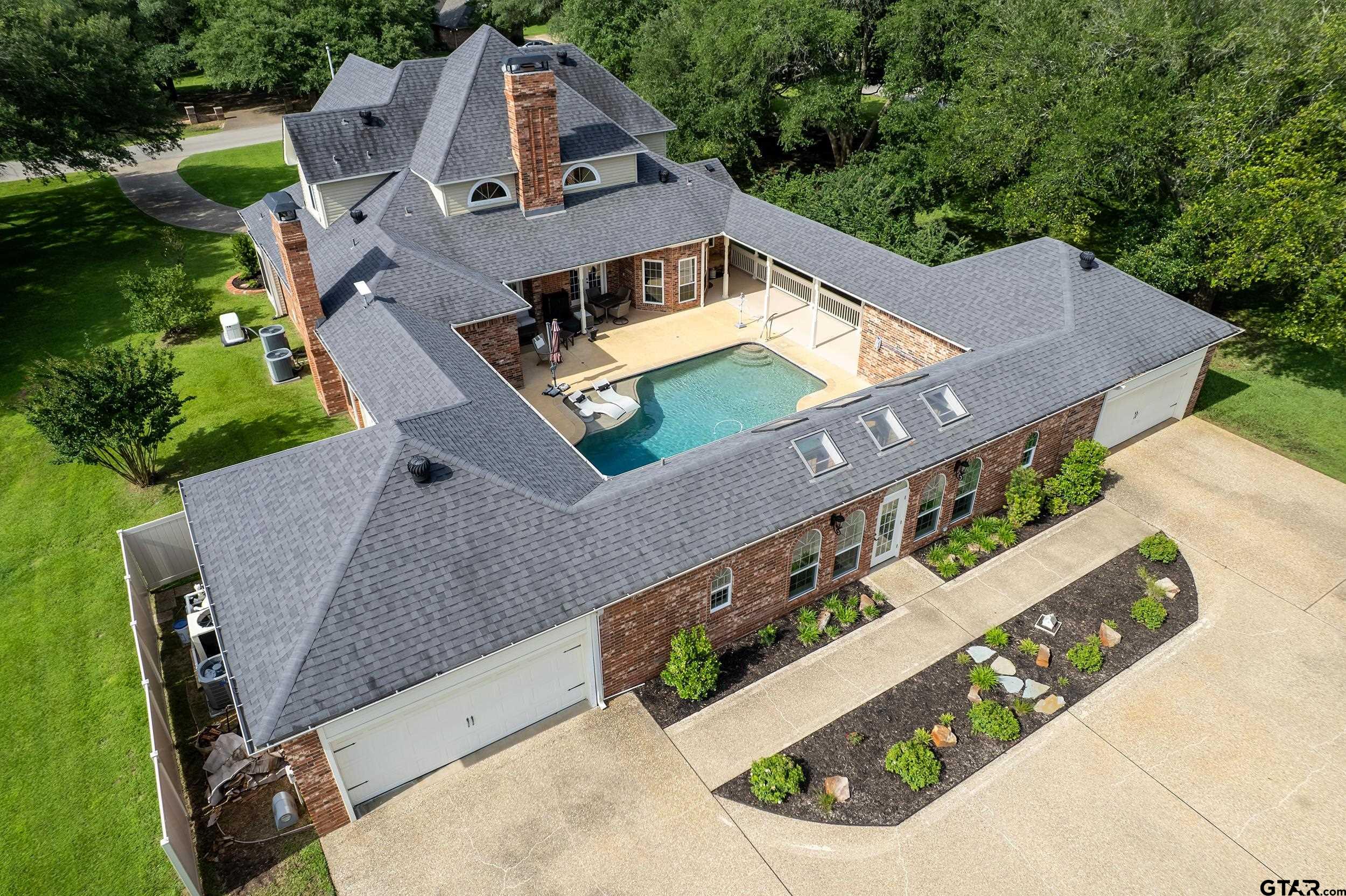 1881 Valley View Lane Tyler, TX 75703 - Photo 2 of 34