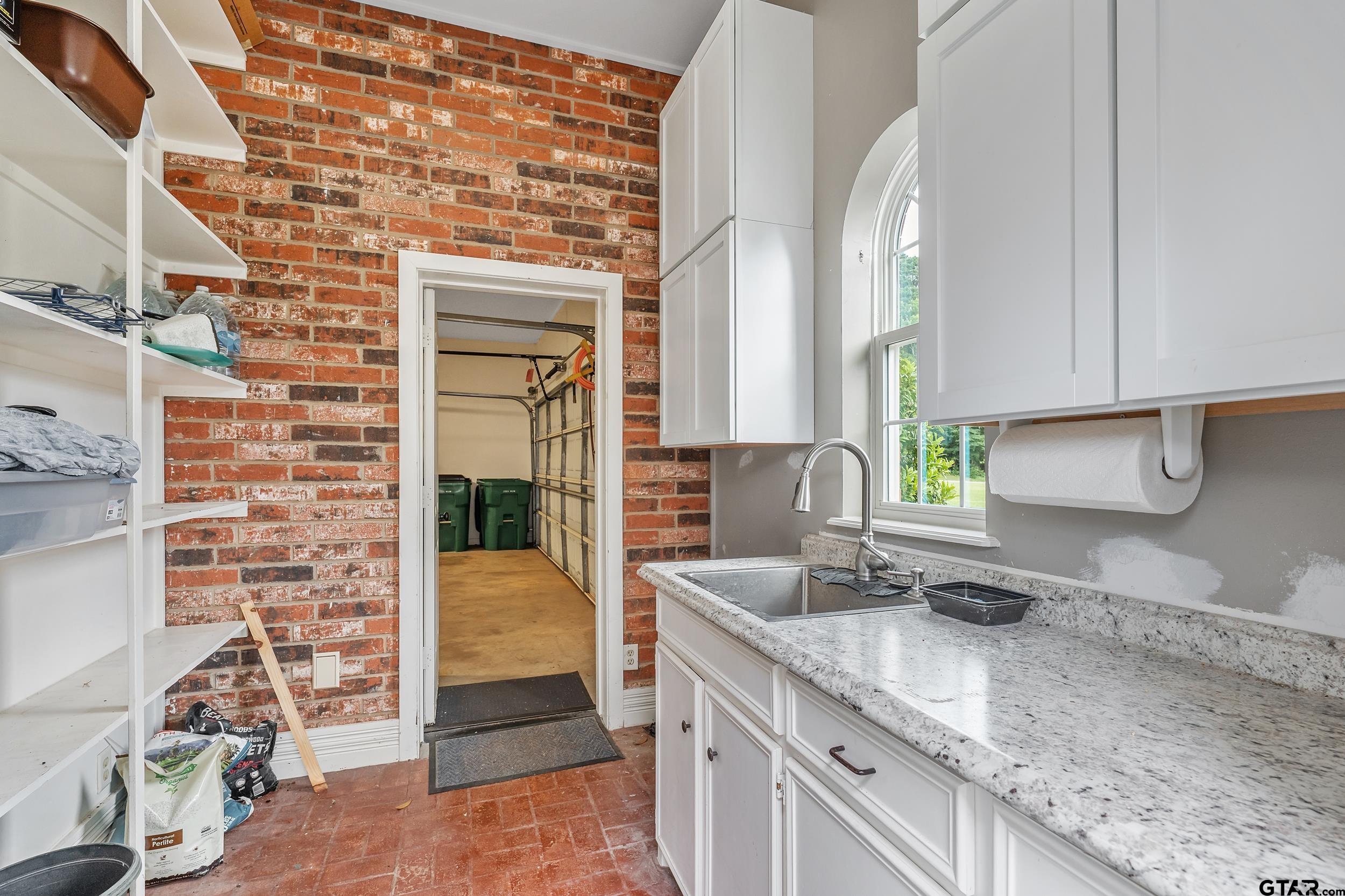 1881 Valley View Lane Tyler, TX 75703 - Photo 26 of 34