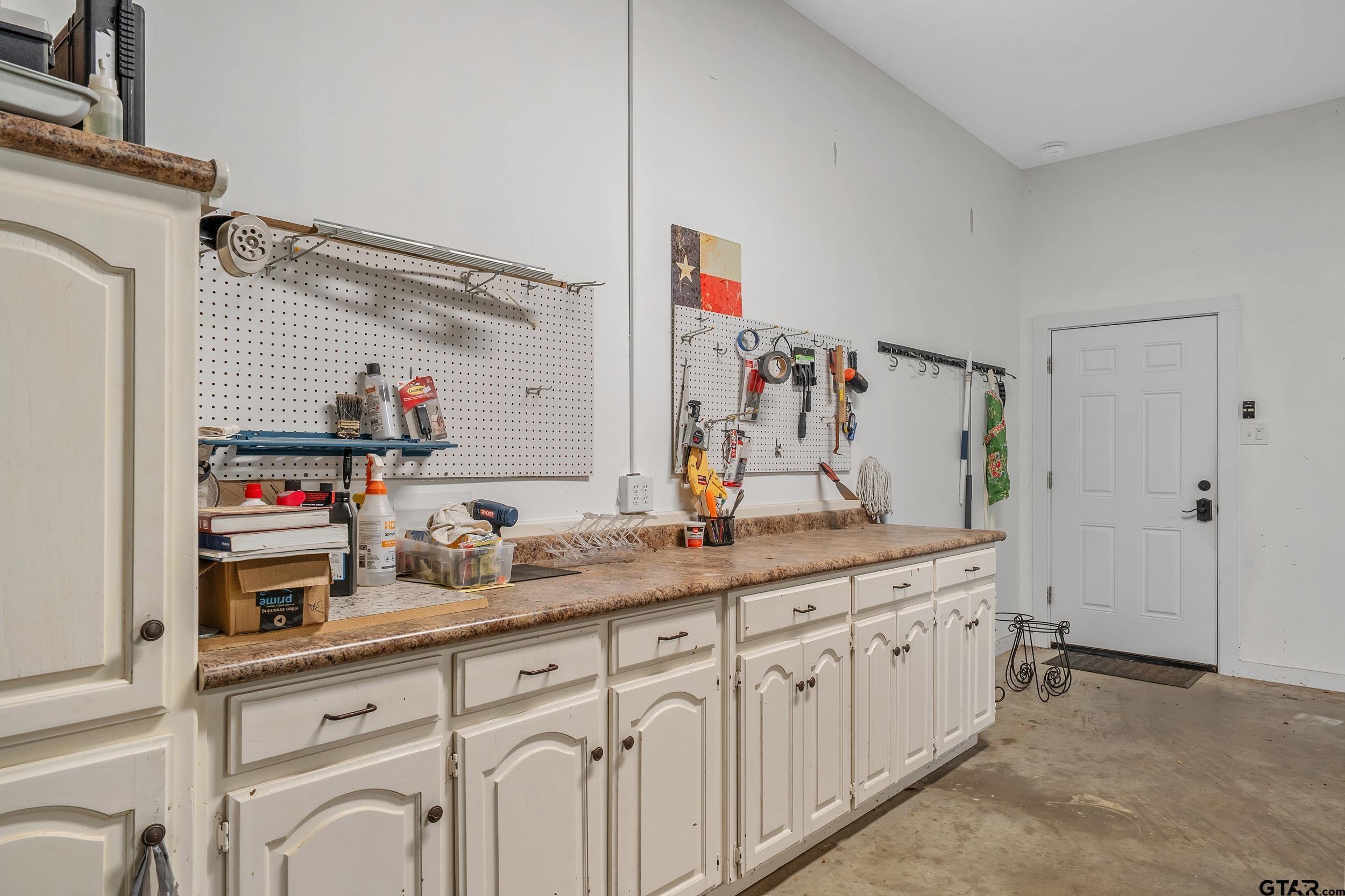 1881 Valley View Lane Tyler, TX 75703 - Photo 29 of 34