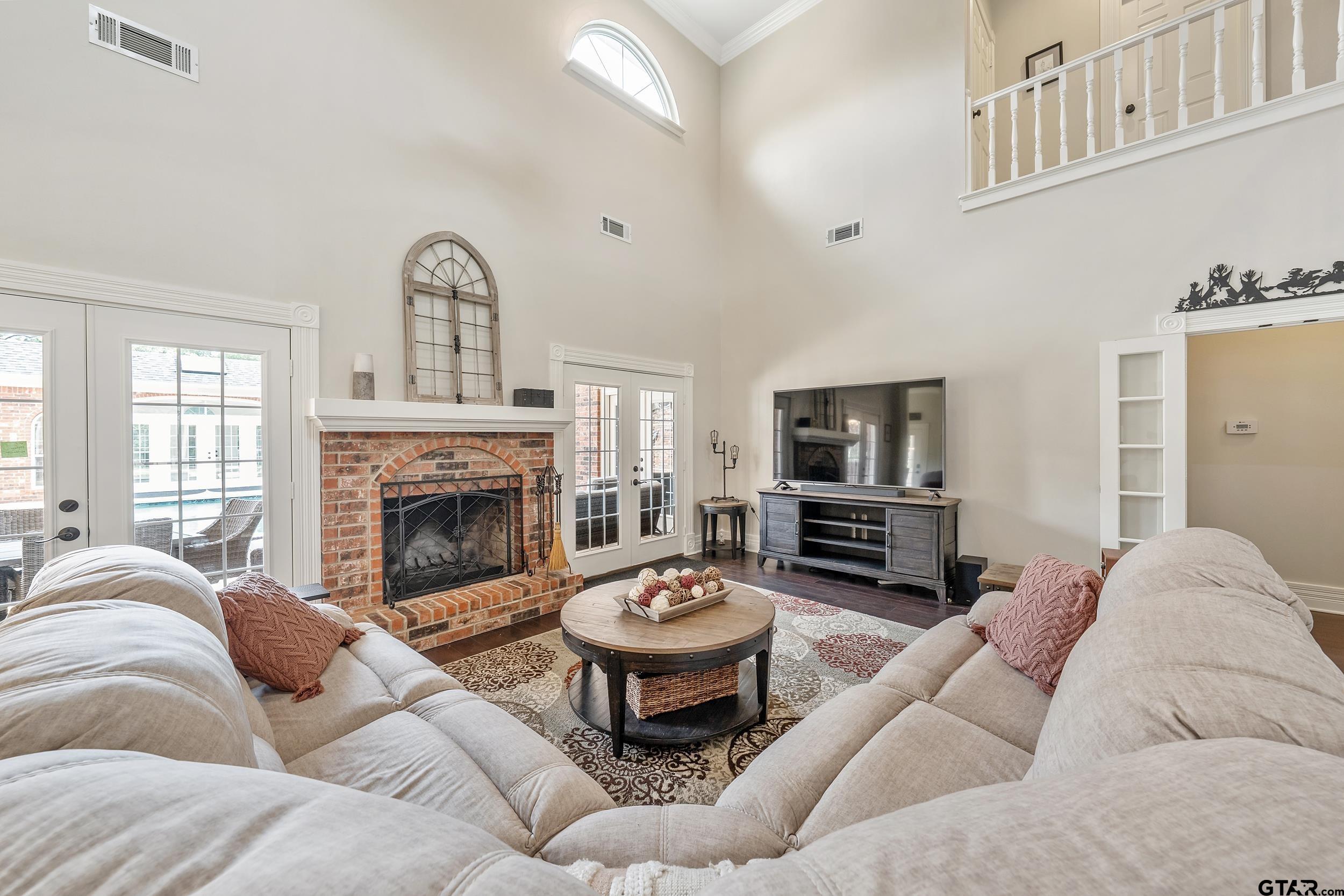 1881 Valley View Lane Tyler, TX 75703 - Photo 3 of 34