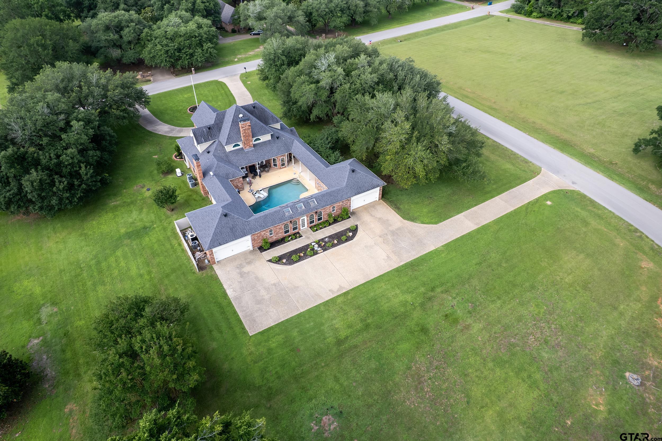 1881 Valley View Lane Tyler, TX 75703 - Photo 32 of 34