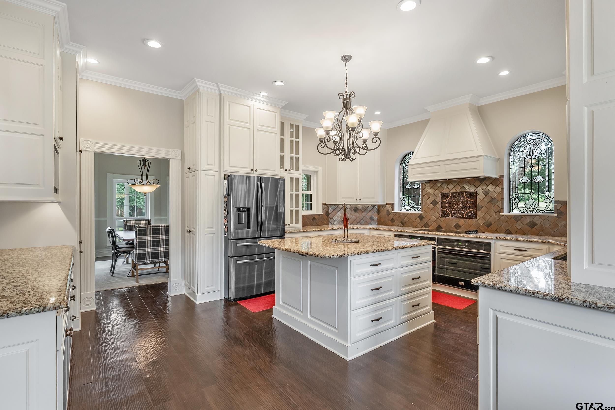 1881 Valley View Lane Tyler, TX 75703 - Photo 5 of 34