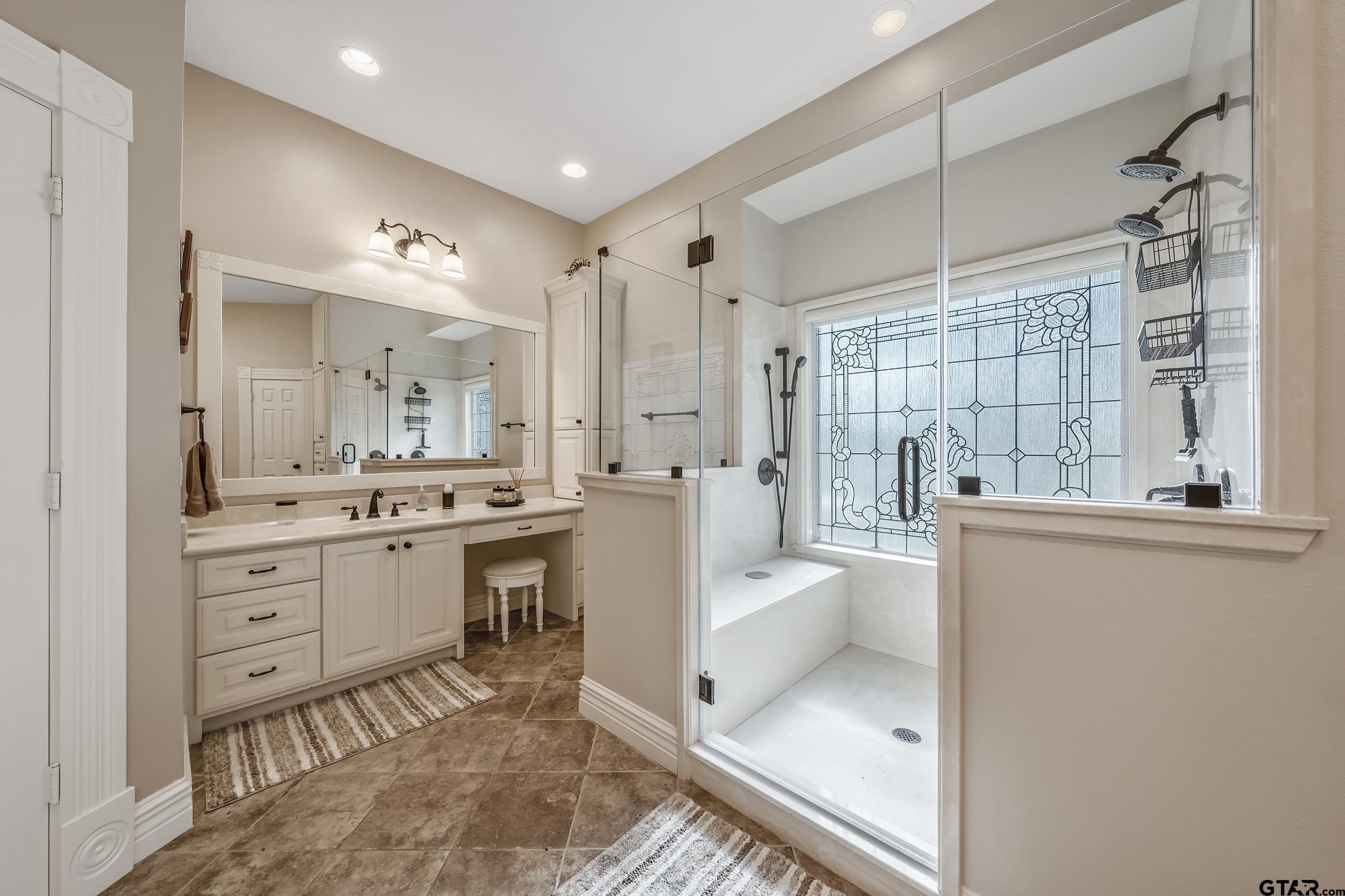 1881 Valley View Lane Tyler, TX 75703 - Photo 10 of 34