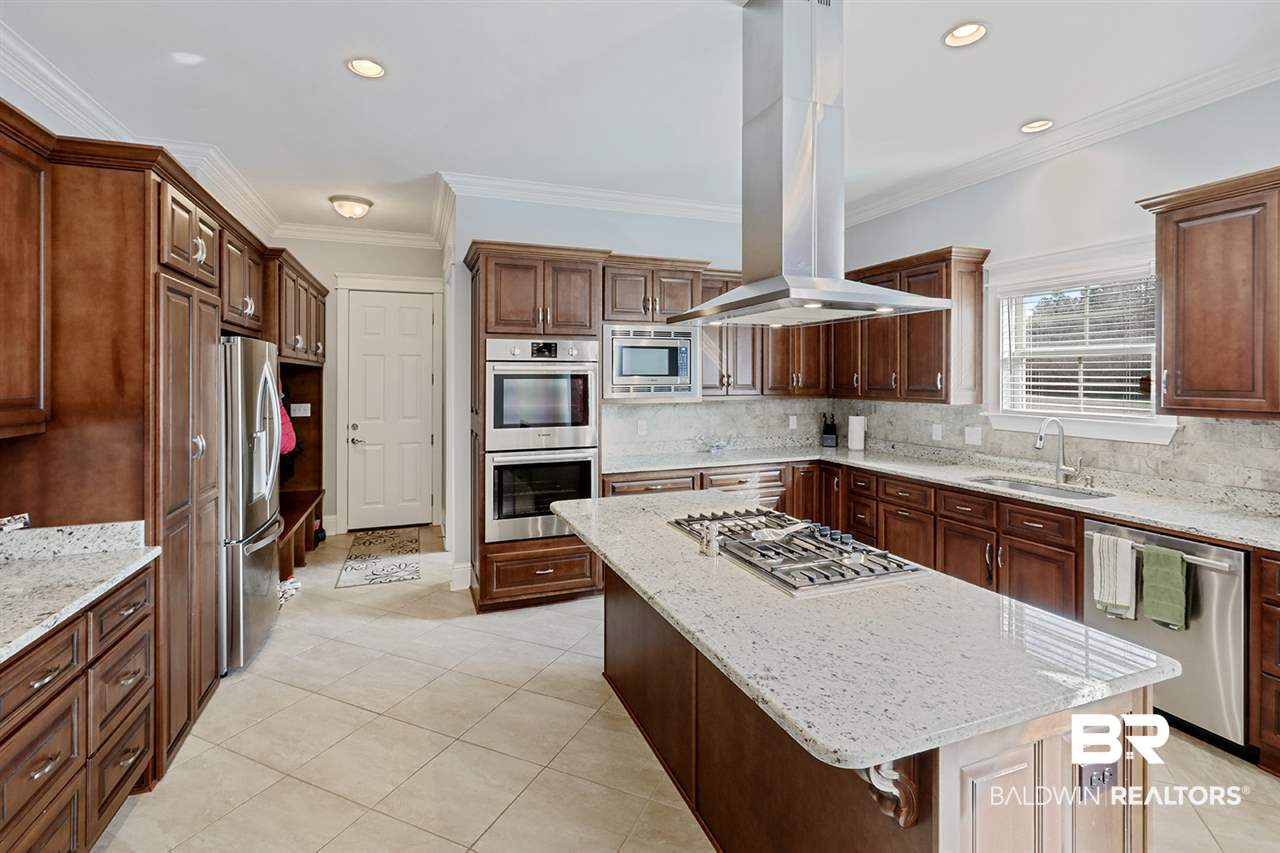 9456 Thoroughbred Run Fairhope, AL 36532 - Photo 10 of 25 Kitchen