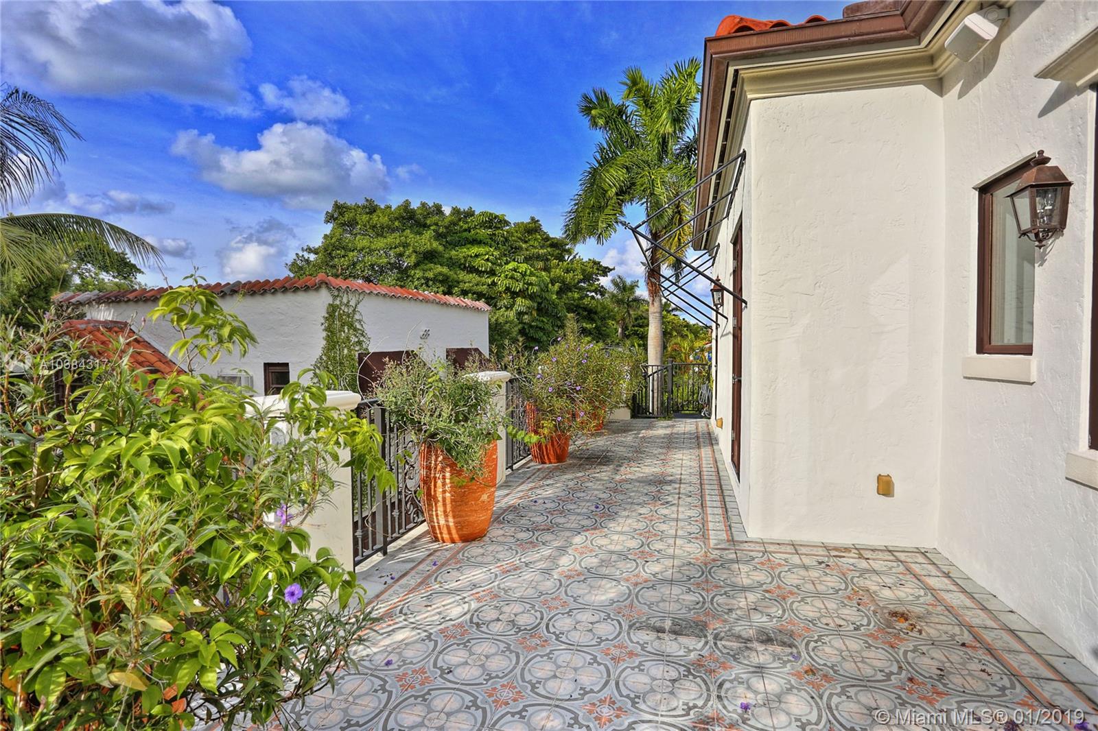 5924 Alton Road Miami Beach, FL 33140 - Photo 14 of 21