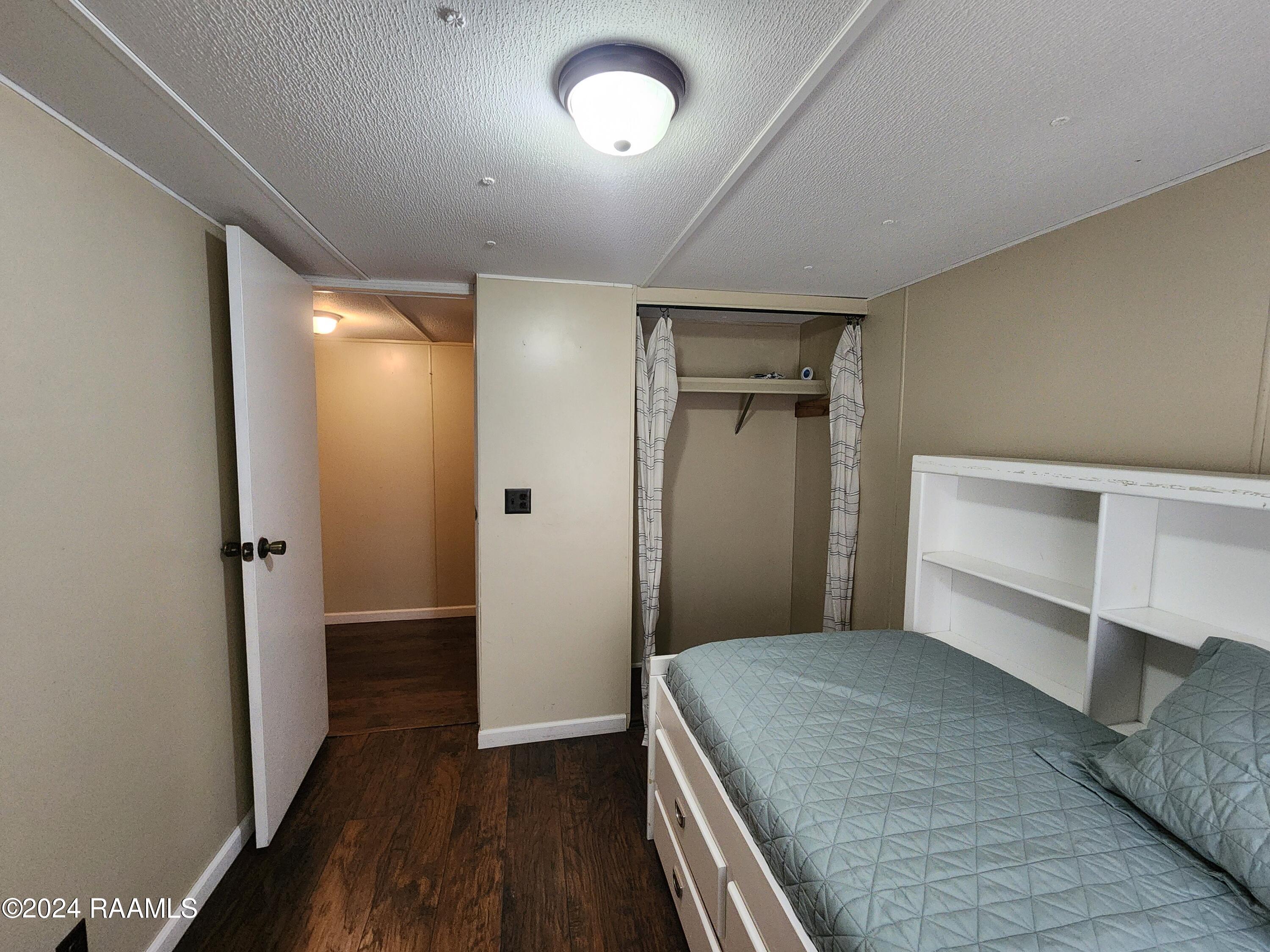 1034 Leger Road Breaux Bridge, LA 70517 - Photo 33 of 39 large closet