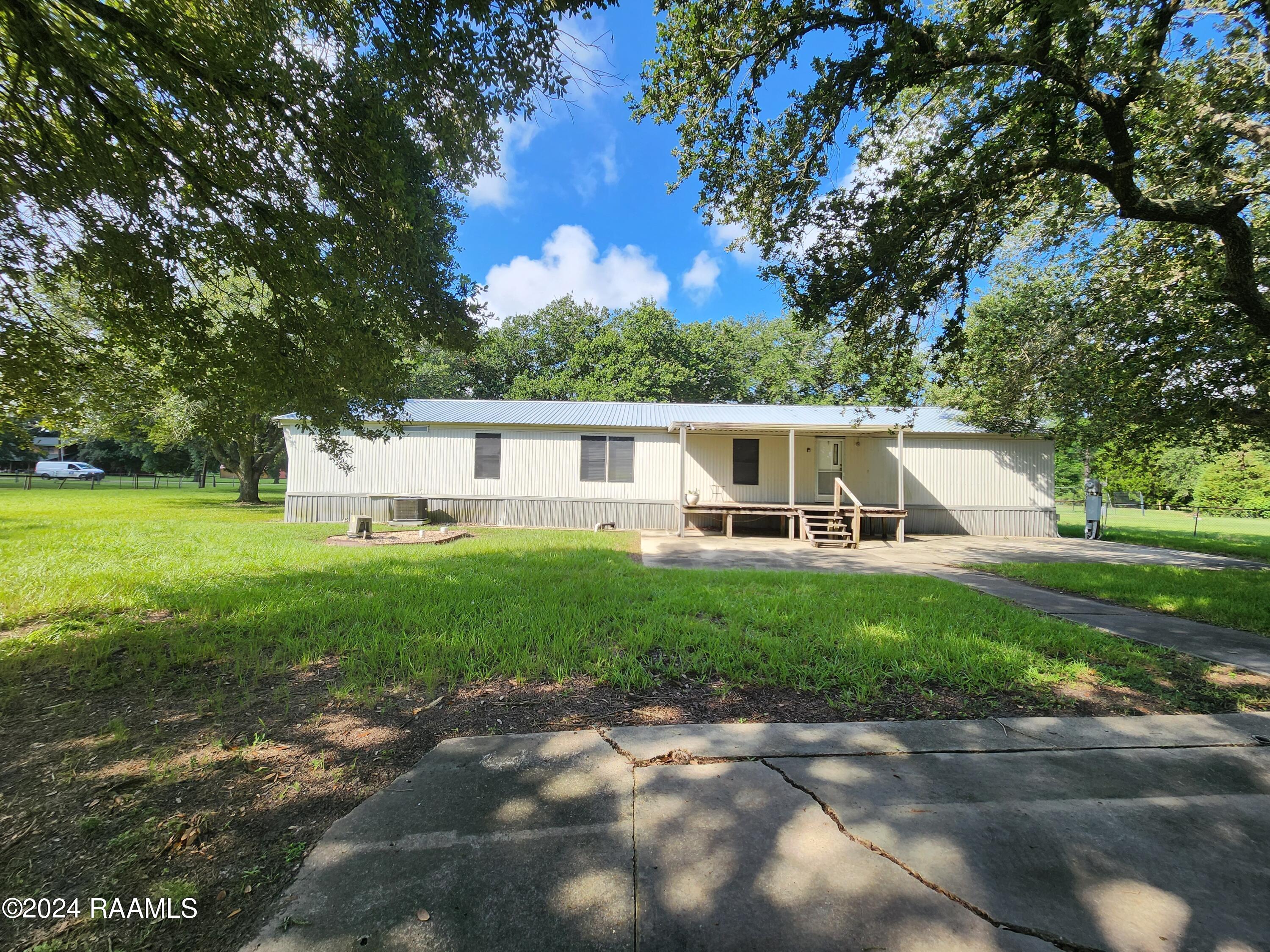 1034 Leger Road Breaux Bridge, LA 70517 - Photo 7 of 39 back