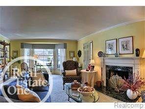 961 Trombley Road Grosse Pointe Park, MI 48230 - Photo 5 of 31