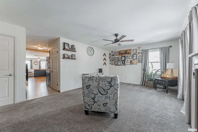 $179,000 | 11 Tulip Drive, Lincoln, IL 62656