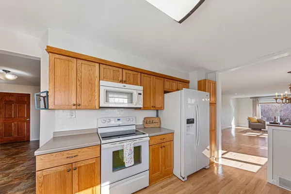 $374,900 | 28674 810th Avenue, Hollandale, MN 56045