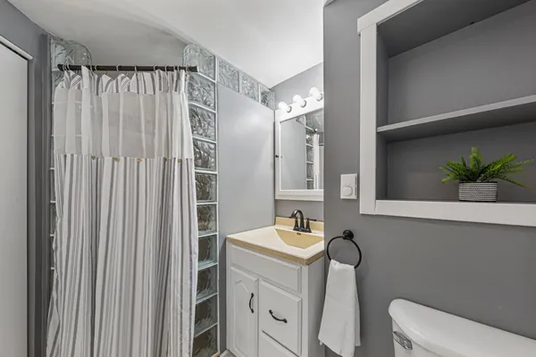 $374,900 | 28674 810th Avenue, Hollandale, MN 56045