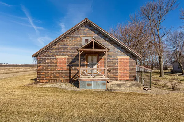 $374,900 | 28674 810th Avenue, Hollandale, MN 56045