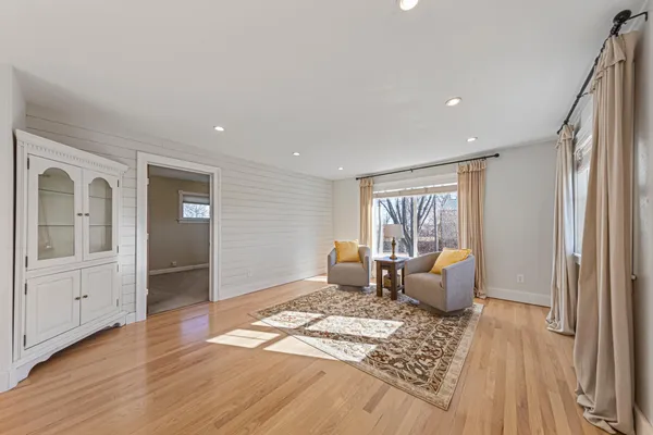 $374,900 | 28674 810th Avenue, Hollandale, MN 56045