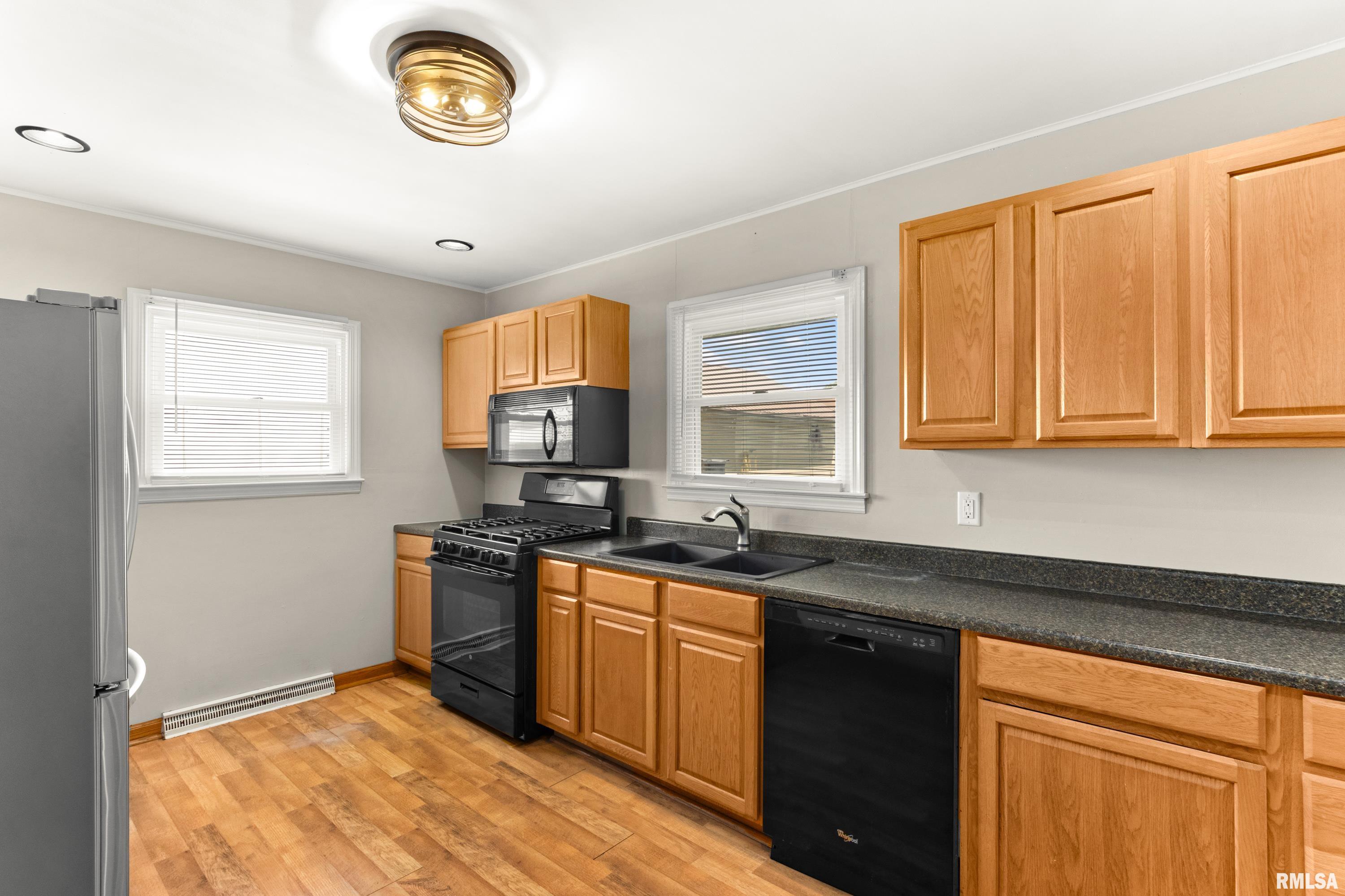 116 Briargate Road Washington, IL 61571 - Photo 10 of 30 Gallery Image 10