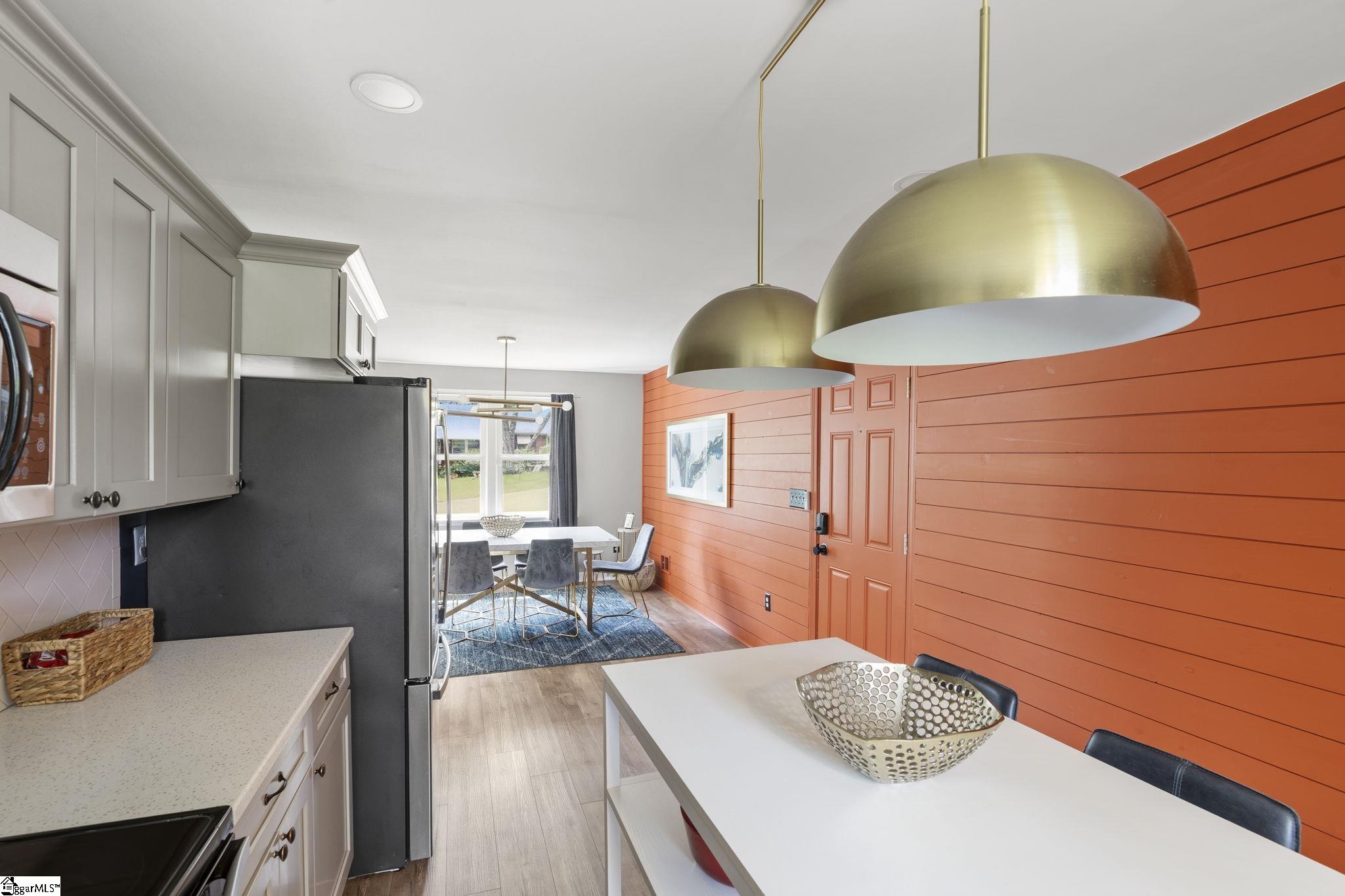 1041 East Perry Road Greenville, SC 29609 - Photo 7 of 20