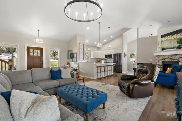 $824,999 | 18018 Artist Way, Caldwell, ID 83607