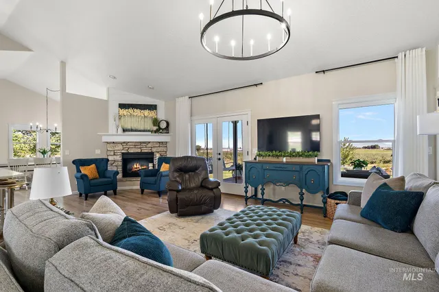 $824,999 | 18018 Artist Way, Caldwell, ID 83607