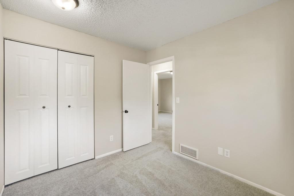 5918 Cahill Avenue Inver Grove Heights, MN 55076 - Photo 16 of 28