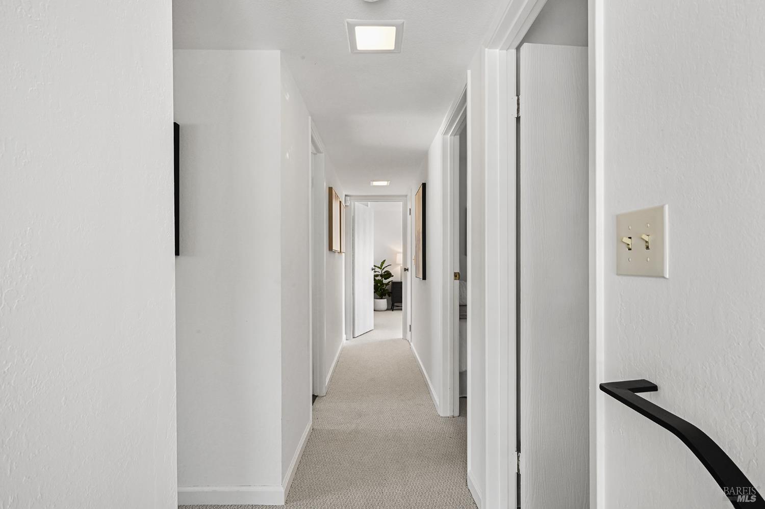 91 Grande Paseo San Rafael, CA 94903 - Photo 19 of 37