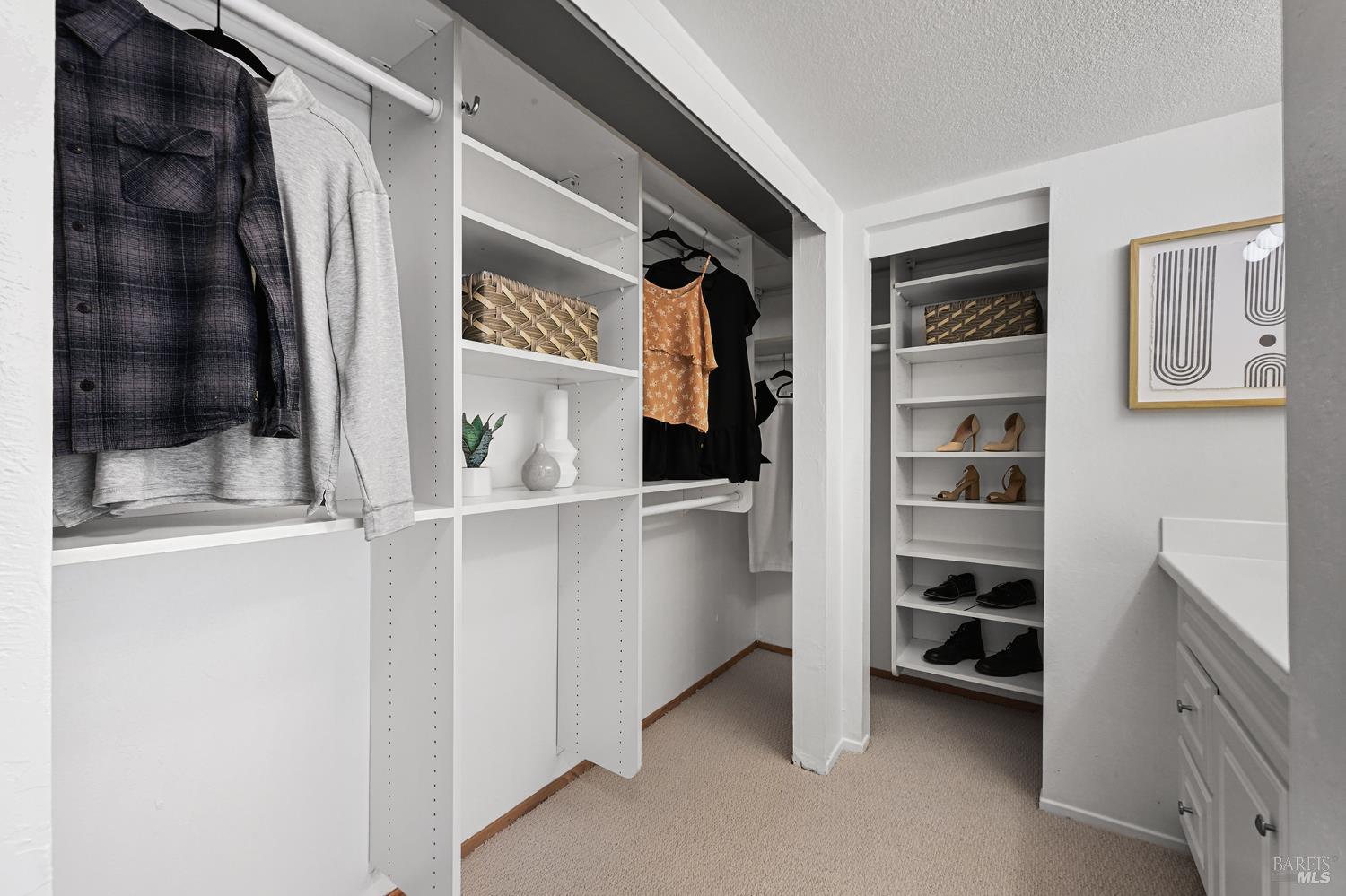 91 Grande Paseo San Rafael, CA 94903 - Photo 24 of 37