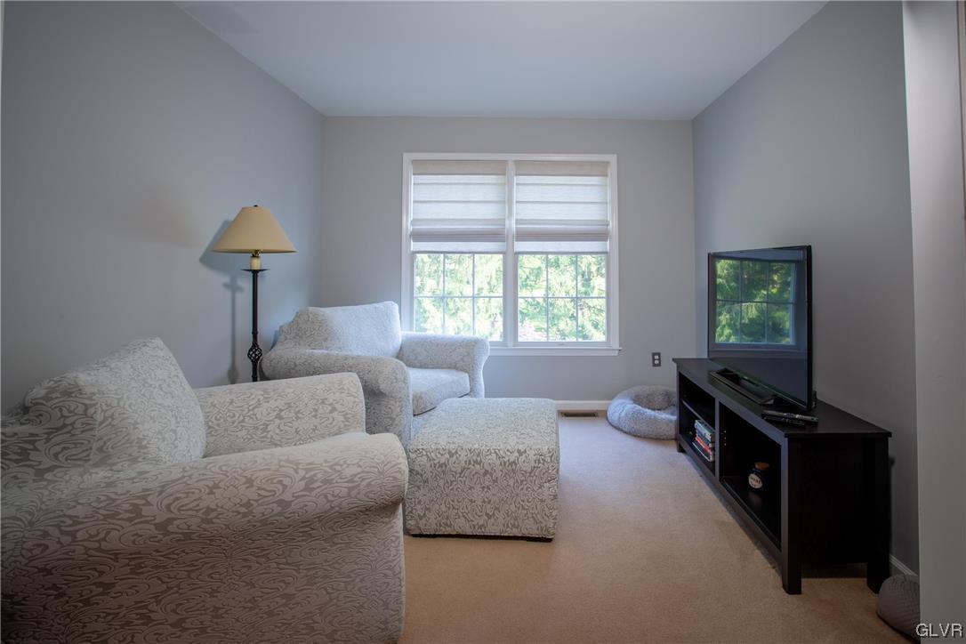 6407 Overlook Road Orefield, PA 18069 - Photo 26 of 42 Sitting Room in Master Bed
