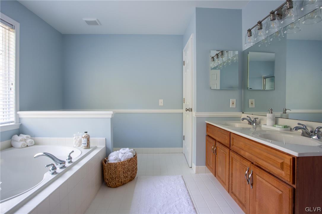 6407 Overlook Road Orefield, PA 18069 - Photo 27 of 42 Master Bathroom