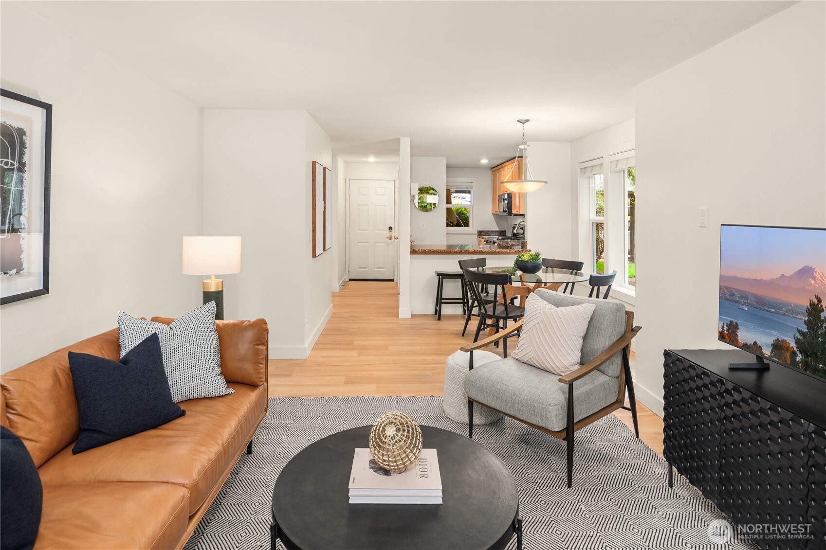 8615 238th Street Southwest, Unit B101 Edmonds, WA 98026 - Photo 4 of 25