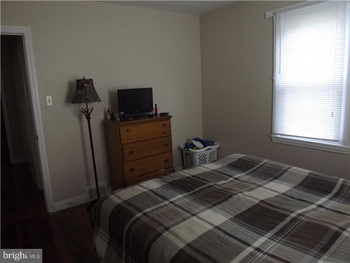 752 Upper Neck Road Pittsgrove, NJ 08318 - Photo 13 of 25 Bedroom 2