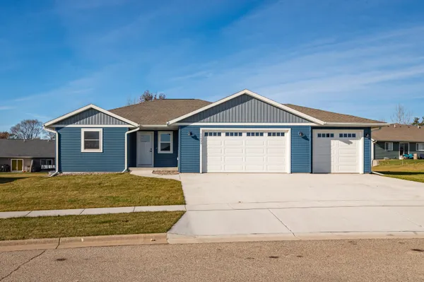 $439,900 | 11435 Monteville Court, Trempealeau, WI 54661