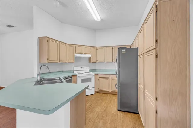 $2,000 | 8464 Ruthette Drive, North Richland Hills, TX 76182