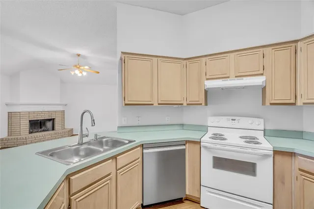 $2,000 | 8464 Ruthette Drive, North Richland Hills, TX 76182