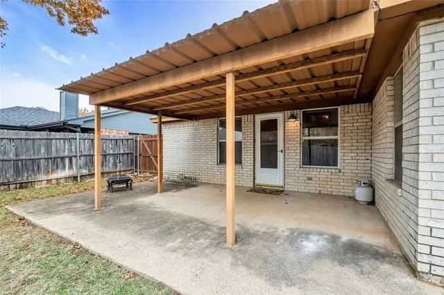 $2,000 | 8464 Ruthette Drive, North Richland Hills, TX 76182