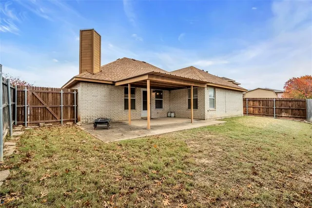 $2,000 | 8464 Ruthette Drive, North Richland Hills, TX 76182