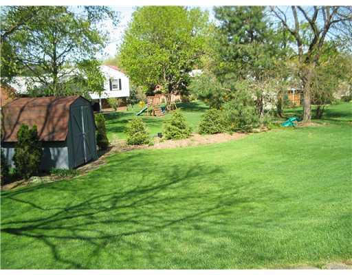 517 Hudderford Road Pittsburgh, PA 15237 - Photo 15 of 18 Yard/Garden.