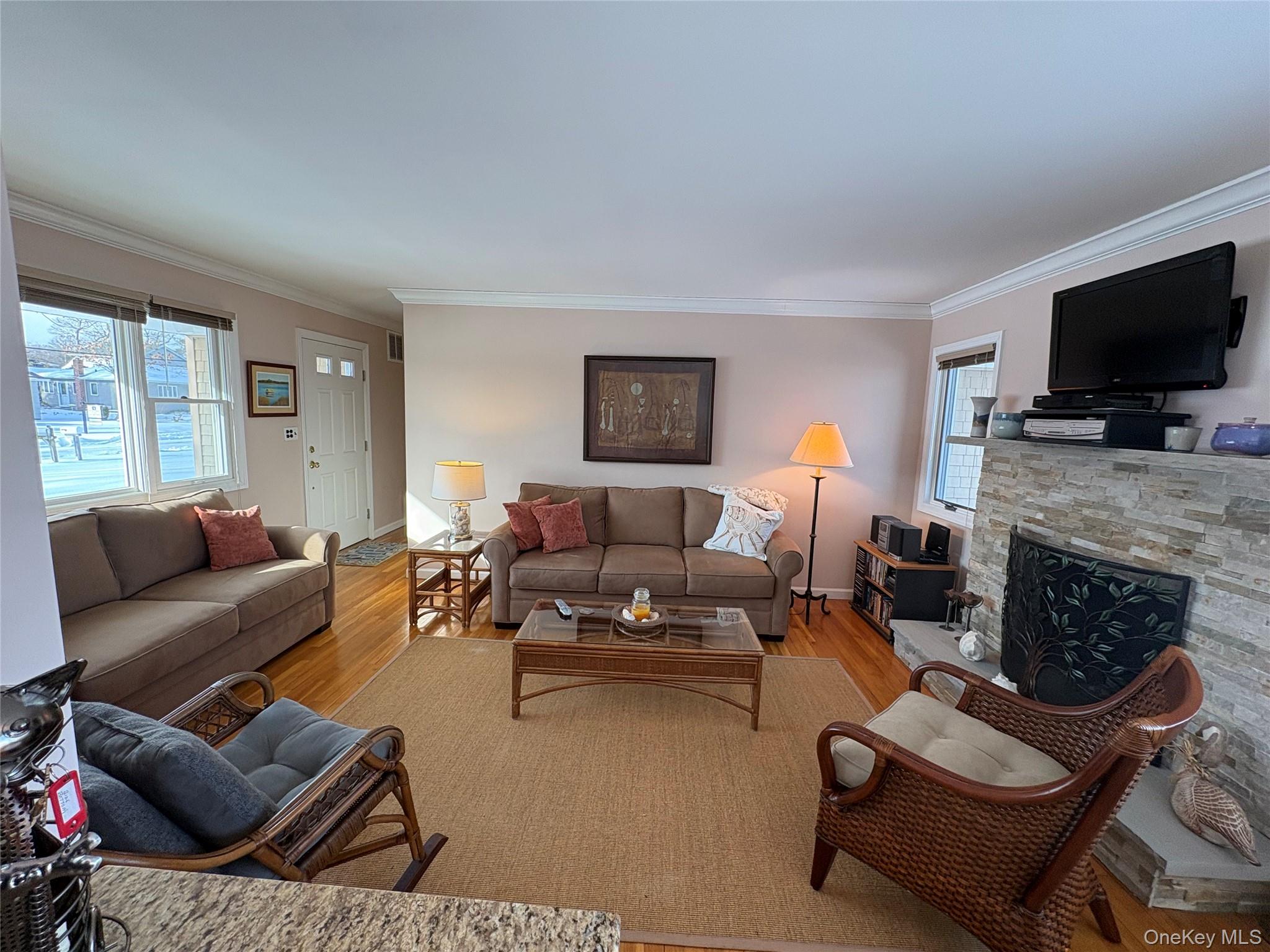 17 Whiting Road East Quogue, NY 11942 - Photo 15 of 23