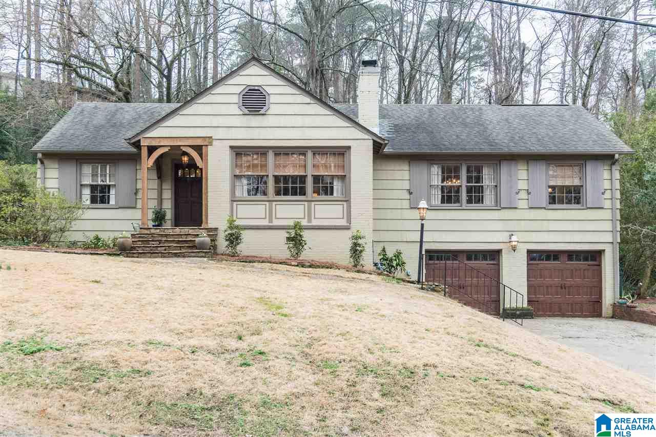 1729 Kensington Road Birmingham, AL 35209 - Photo 1 of 39