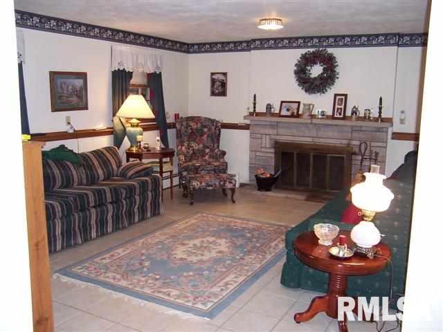409 Ravine Street Port Byron, IL 61275 - Photo 5 of 24 Gallery Image 5