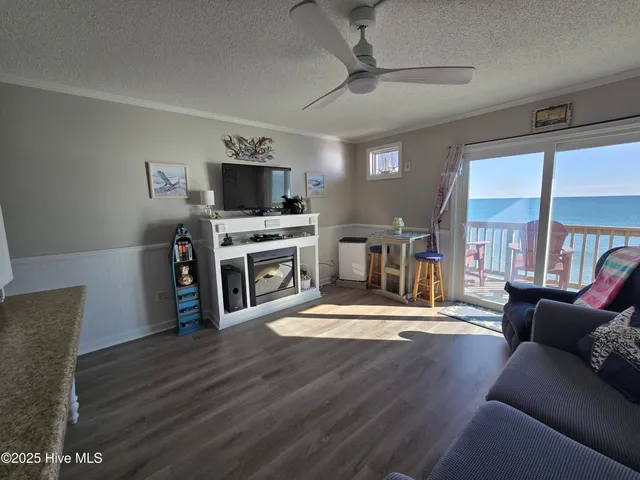 $189,900 | 2224 New River Inlet Road, Unit 238, North Topsail Beach, NC 28460