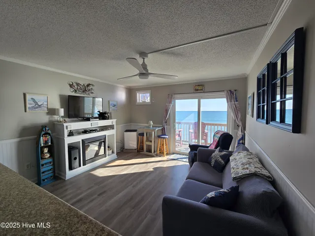 $189,900 | 2224 New River Inlet Road, Unit 238, North Topsail Beach, NC 28460