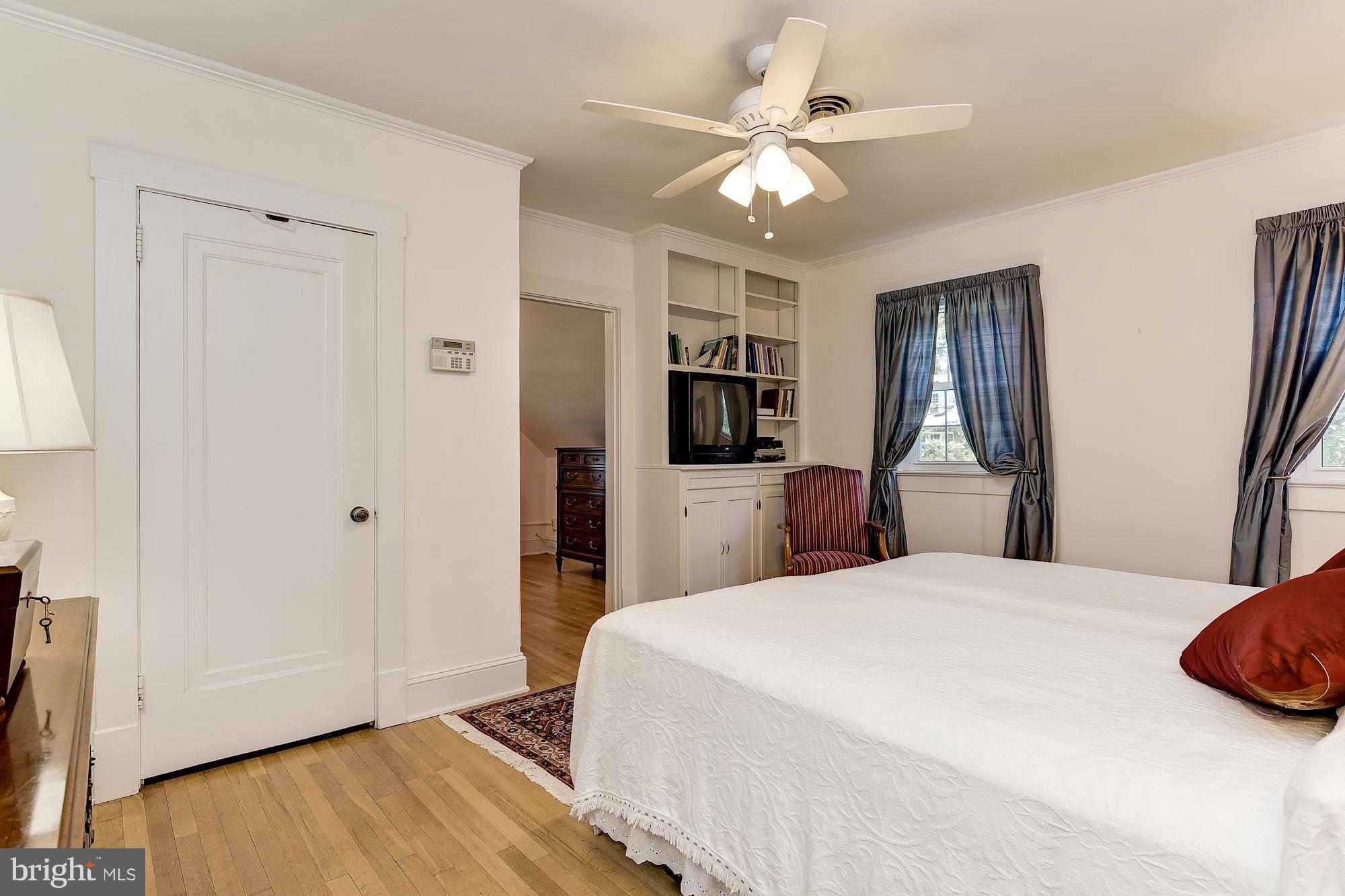 4505 Amherst Road College Park, MD 20740 - Photo 19 of 30 Bedroom #1 on Upper Level