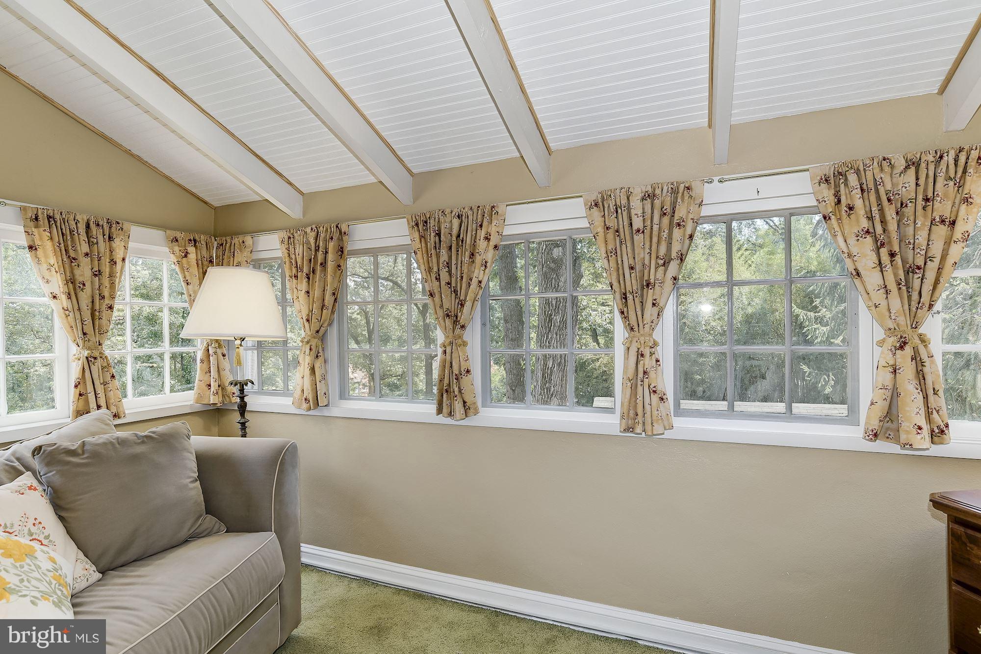4505 Amherst Road College Park, MD 20740 - Photo 28 of 30 Upper Level Sitting Room/Office